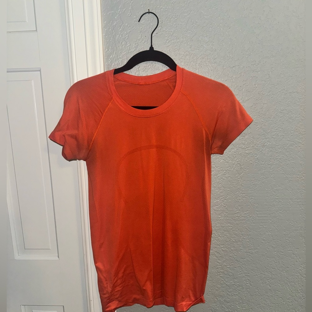 Size 6 lulu lemon swiftly tech